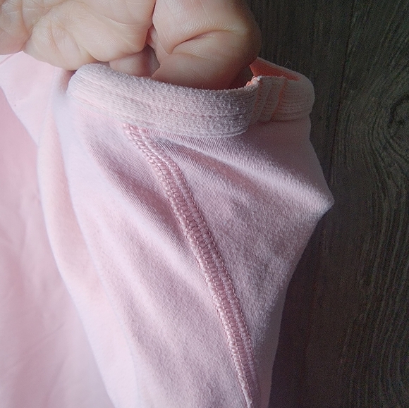 Pink lululemon tank - Picture 4 of 7